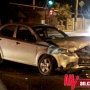 В Симферополе Skoda после удара Chevrolet снесла ограждение