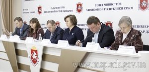 В октябре задолженность по зарплате погасили 8 предприятий