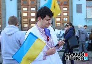 Участники симферопольских параллельных митингов за и против ЕС так и не встретились