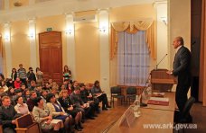Первый вице-премьер Крыма встретился со студентами