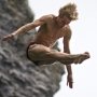 Мировые спортсмены приедут прыгать со скал в Крыму