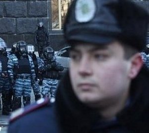 Милиция Крыма и Севастополя призвала население не участвовать в беспорядках