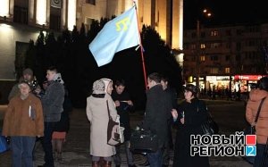 В Симферополе снова собрали чиновников на митинг против европейской заразы