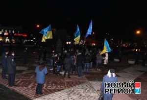 В Симферополе снова собрали чиновников на митинг против европейской заразы