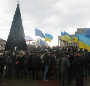 Сторонникам европейской интеграции не удалось собрать массовый митинг в Симферополе