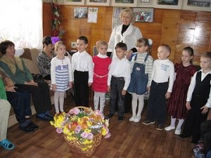 В отделении социально-бытовой адаптации терцентра ж/д района Симферополя отметили День инвалидов