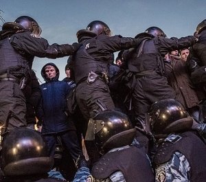 Оппозицию обвинили в политизации действий милиции в Киеве