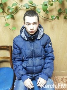 Керченского подростка Максима Шаталова милиция вернула в больницу