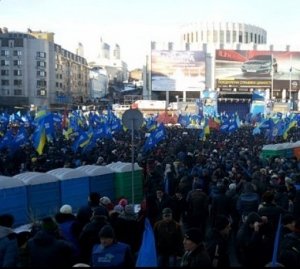 В Киеве американский телеканал заинтересовался митингующими из Крыма