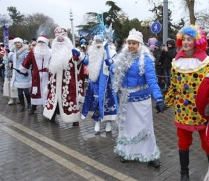 Лучшим Дедом Морозом Крыма признали представителя Симферополя
