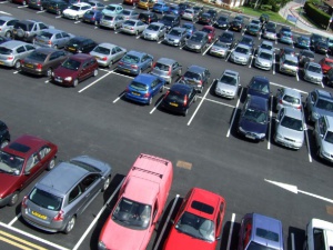 Симферопольские налоговики за год собрали с парковок 800 тыс.