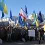 Крымчане собрались на митинг поддержать Президента Украины