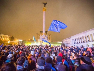 Люди жалуются на участников евромайдана