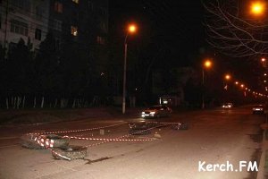 На улице Горького в Керчи новый раз провалилась дорога