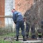 Керчане нашли в канализационном колодце тело мужчины