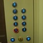 В одном из домов крымской столицы установили новый лифт