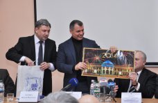 Члены Президиума Верховной Рады АР КРЫМ пообщались с крымскими студентами-юристами