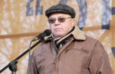 Защита Крыма от экстремистов – его автономный статус, – депутат