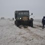 В Крыму на скользких дорогах застряло больше двух десятков авто: 19 человек спасены