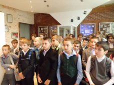 В учебных учреждениях Крыма пройдут уроки памяти и конкурсы патриотической песни