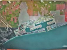 Критиковать экологические риски строительства порта в Крыму преждевременно, – эксперт