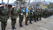 Начальник Генштаба пообещал невмешательство армии в политический конфликт