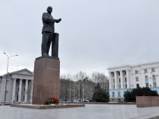 Опрос о переносе памятника Ленину в Симферополе проведут в субботу