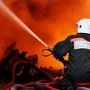 В крымском селе сгорели девять квартир: один человек погиб, более 20 отселили