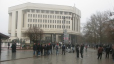 Парламент захотел назначить референдум о полномочиях Крыма на май