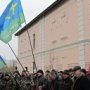 Русские активисты заблокировали вход в Представительство Президента в Крыму