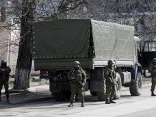 Стратегические объекты Крыма находятся под охраной отрядов крымской самообороны