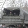 Колонна авто российских военных передвигается по Крыму