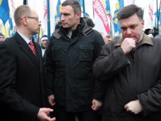 Украинских лидеров желают объявить в Крыму персонами нон-грата