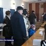 На избирательных участках крымской столицы настоящий аншлаг