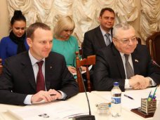 Первый вице-спикер парламента Крыма встретился с делегацией ООН