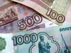 В Крыму с сегодняшнего дня рубль — официальная валюта