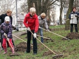 Крымчан зовут на субботники