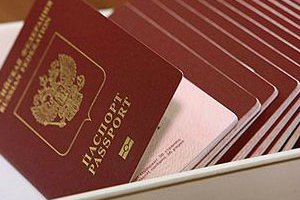 В Крыму сделают электронные очереди за российскими паспортами