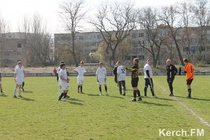 Керченские футболисты открыли сезон 2014г.