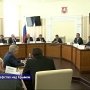 Губернаторы российских областей прибыли в Крым