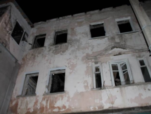 Ислямов пообещал помочь жильцам сгоревшего дома в Гаспре