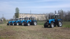 Фермерам Крыма доставили из Татарстана партию тракторов
