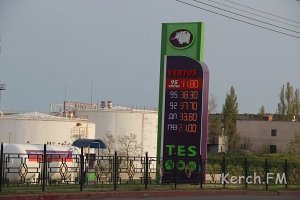Цена на бензин в Керчи высокая из-за транспортировки и валютных операций
