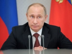 Путин поручил установить нулевой НДС для авиаперевозок в Крым