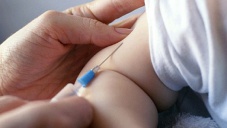 От прививок в Крыму отказались 5 тыс. детей