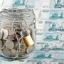 Крым перейдет на безналичные расчеты в рублях с 15 мая