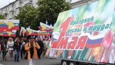 На Первомайский парад в Столице Крыма вышло 100 тыс. человек