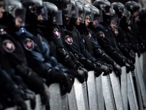 Раненые на Майдане бойцы ВВ получили по 200 тыс. рублей