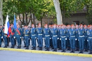 Спасатели МЧС России приняли участие в Параде Победы в Севастополе
