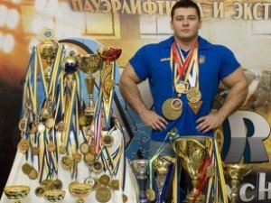 Крымский тяжелоатлет поставил мировой рекорд